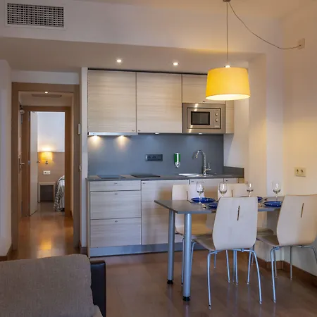 Almirall Apartman