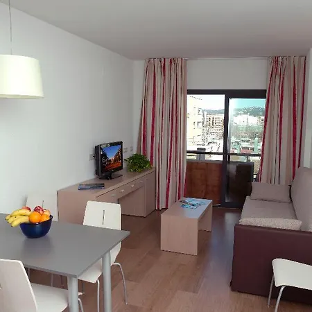 Almirall Apartman
