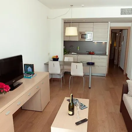 Almirall * リョレート・デ・マル