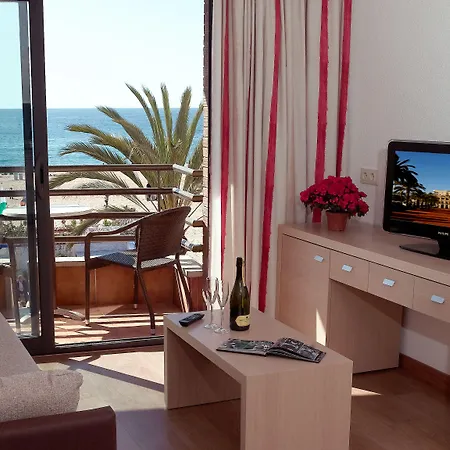 Almirall アパート