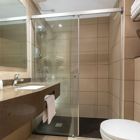 Almirall アパート リョレート・デ・マル