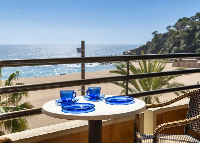 아파트 알미랄 아파트먼트