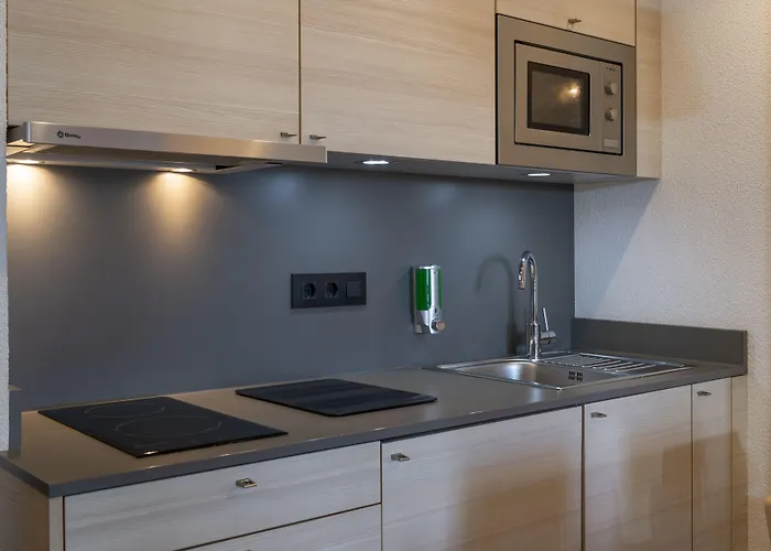 Almirall Διαμέρισμα *