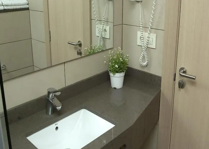 Almirall Διαμέρισμα