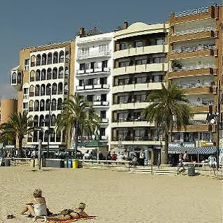 알미랄 아파트먼트 아파트 료렛 드 마르