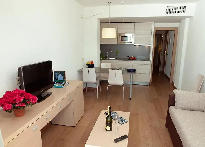 Almirall * リョレート・デ・マル