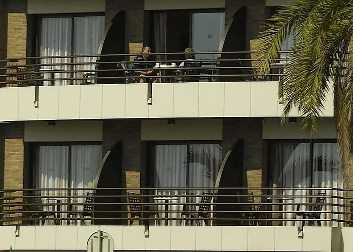 Almirall * リョレート・デ・マル