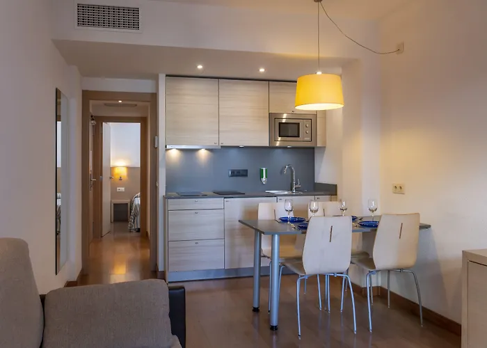 Almirall アパート