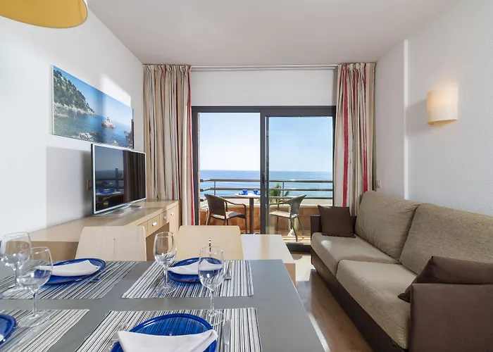 Almirall アパート *